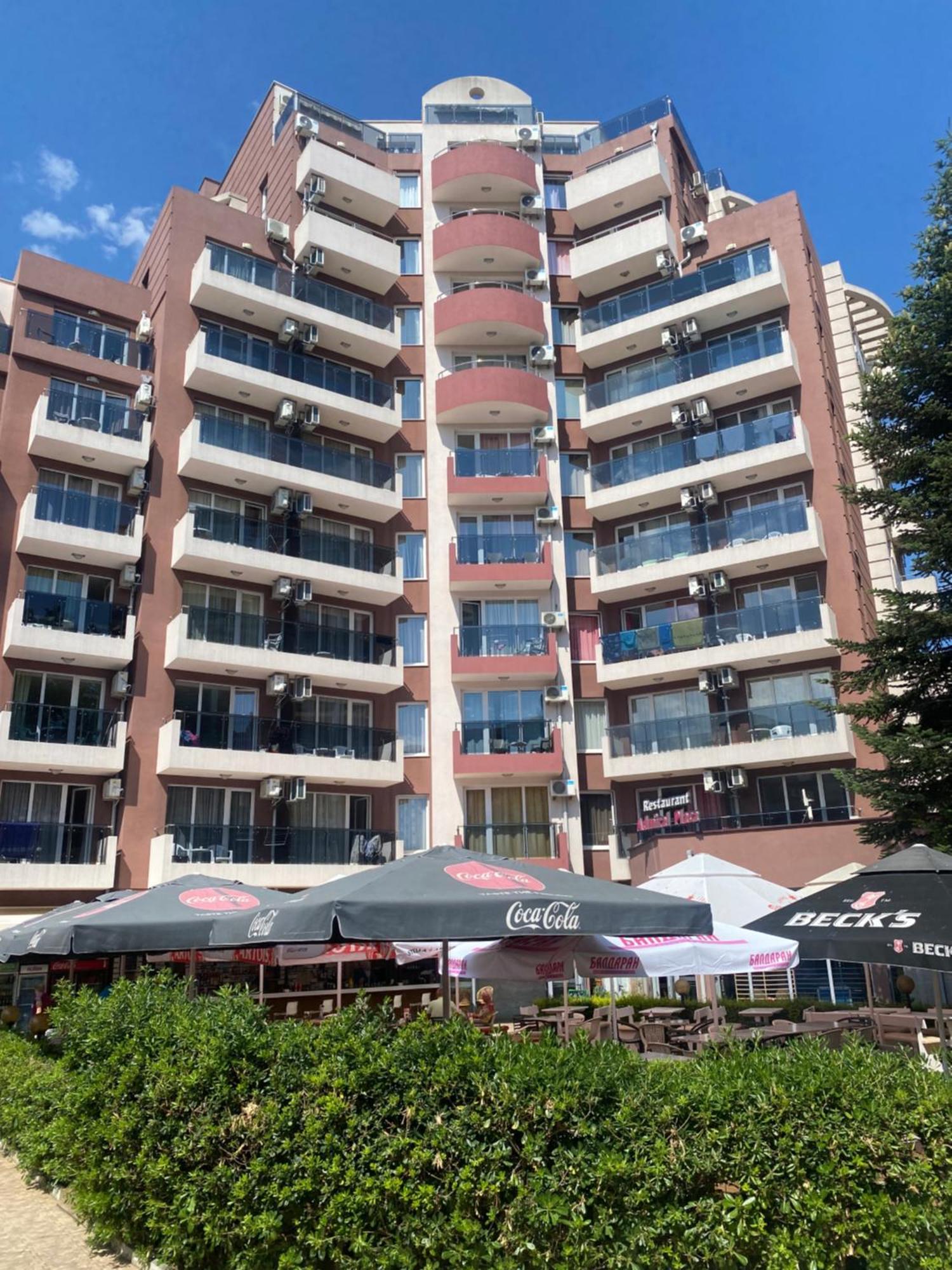 Admiral Plaza C 43 Sunny Daire *